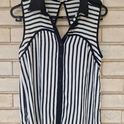 Summer Stripped Shirt blouse size S used, polyester, black and white