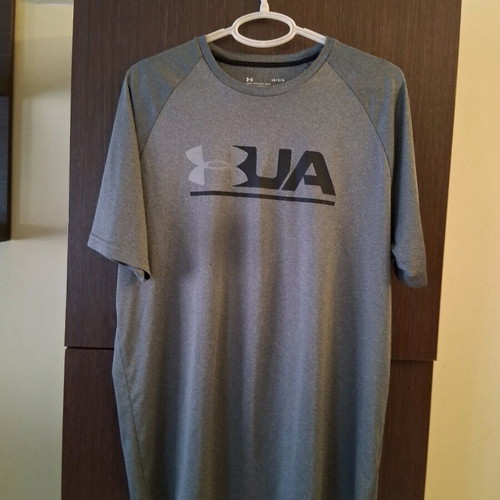 Athletic branded shirt xl like new, gray