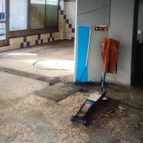 Commercial space former car wash 70 sqm for rent