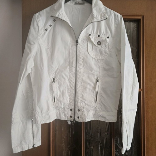 White women's jacket like new, size Medium