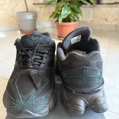 New Balance 9060 sneakers, size 44.5, black