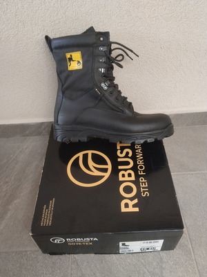 Robusta boots new