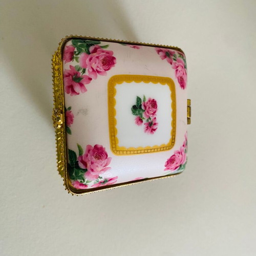 Leonardo collection porcelain box