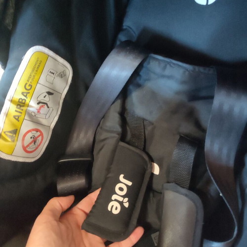 Joie Baby Car Seat used for newborns