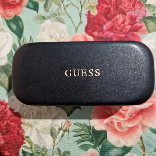 Guess sunglasses like new, black and silver