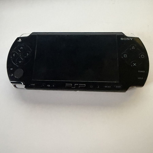 Sony PlayStation Portable PSP 2004 used with 4GB SD and game