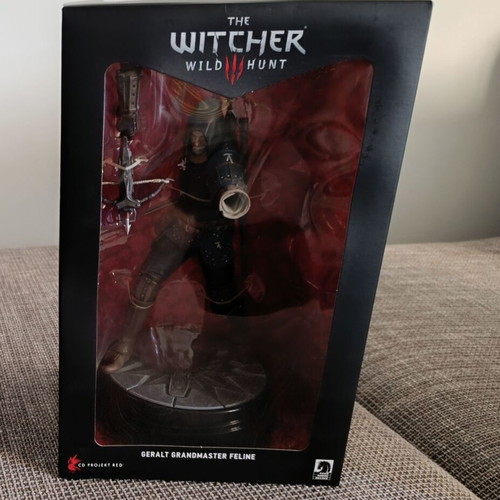 Geralt Grandmaster Feline figure Dark Horse Comics new, 22cm