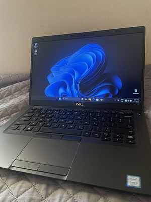 Laptop Dell Latitude 5400 μεταχειρισμένο με οθόνη αφής, Intel Core i5, 8GB RAM, 256GB SSD