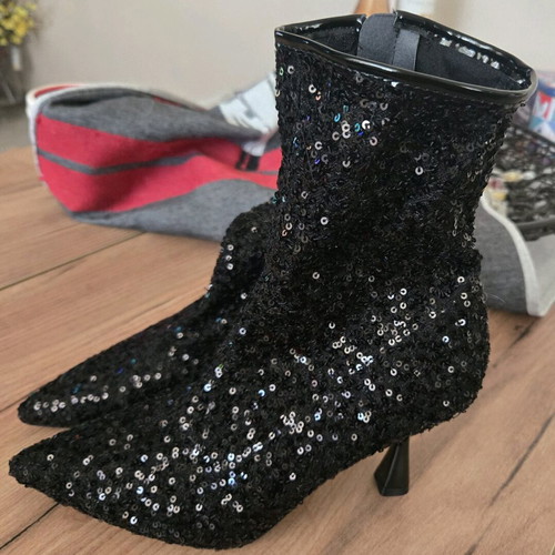 Booties with sequins new, size 37, black