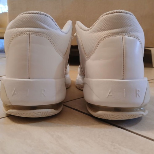 Jordan athletic shoes size 45 used, white