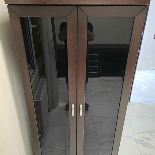 Wenge showcase with dark mirror