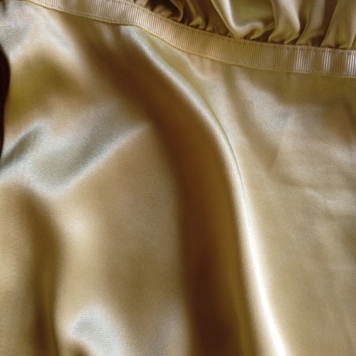 Toi&Moi satin strapless blouse lime size M like new