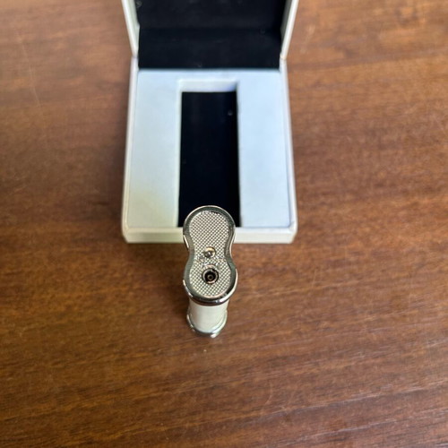 Egoist lighter