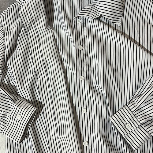 Women's striped shirt like new, white with black stripes