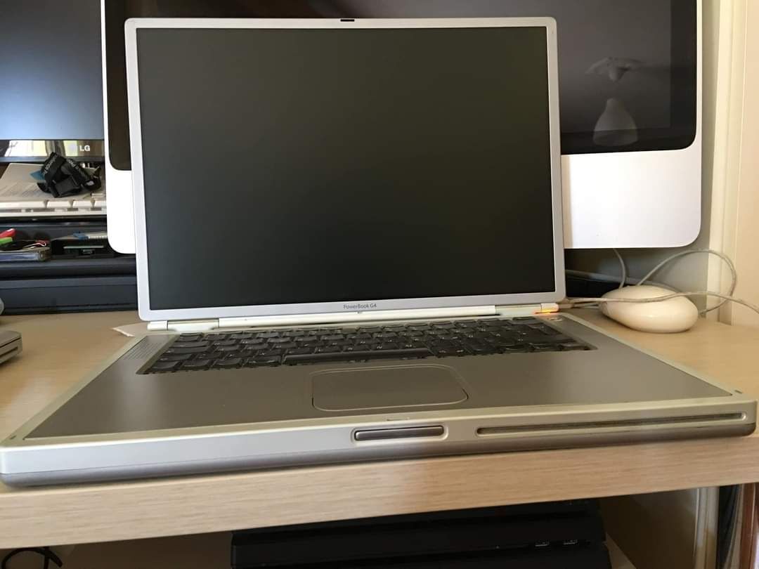 Apple PowerBook G4 Titanium like new… - € 320,00 - Vendora.cy