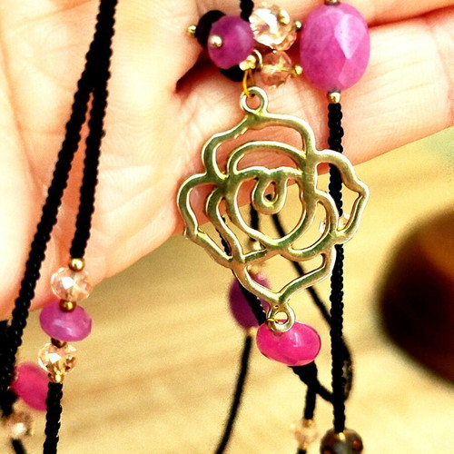 Long women's necklace like new, gold-plated silver multicolor