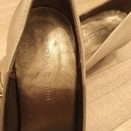 Silvia Rossini moccasins handmade leather size 39 like new, beige