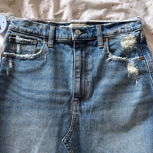 Abercrombie & Fitch denim skirt new, size Waist 28 / 6, blue