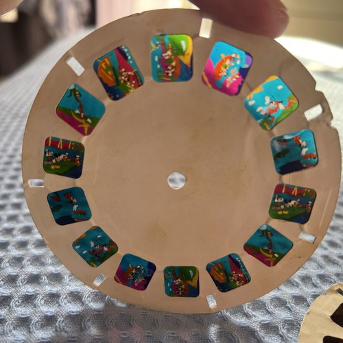 View Master 3D 1991 with 3 Disney image reels used