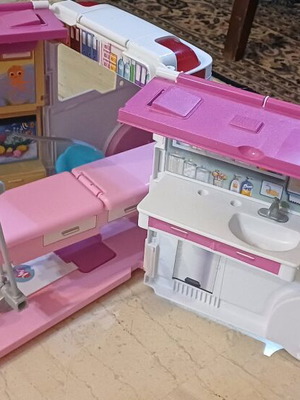 Barbie Ambulance like new