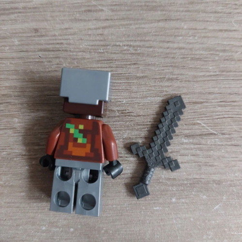 Lego Minecraft Nether Hero authentic mini figure like new