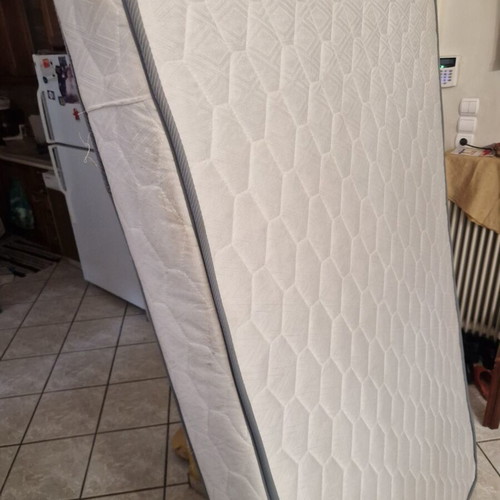 Mattress used 1.10 × 2.00 m, soft and comfortable
