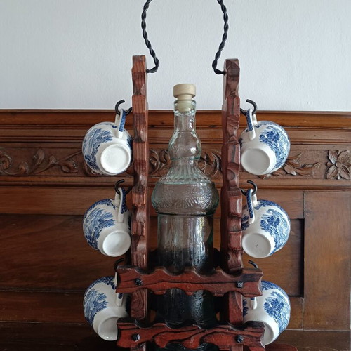 Vintage English mini bar with Lochs of Scotland porcelain cups like new