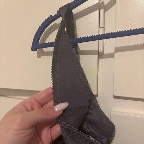 Bra 105 C with padding, like new, gray purple color