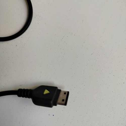 Samsung charger for old mobile phones