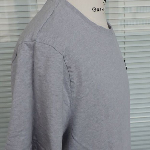 Lyle and Scott men's grey round neck T-shirt like new, size large