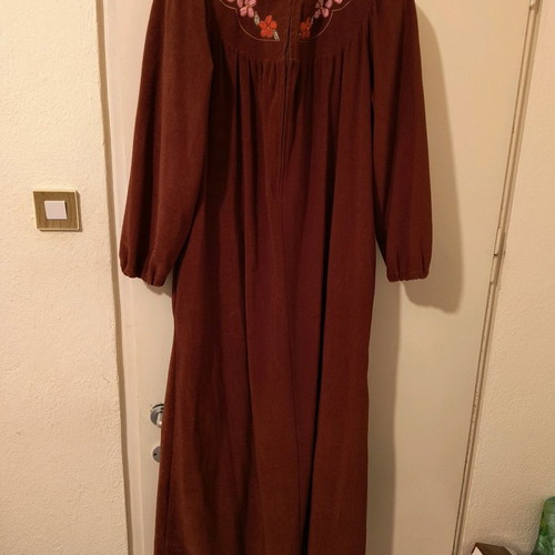Outerwear dress robe new with handmade embroidery, size large