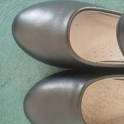 Children's black traditional dance ballerinas size 31 like new