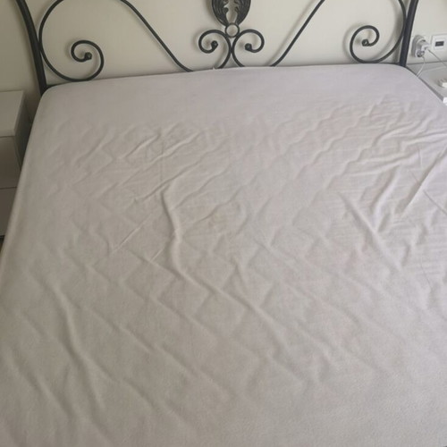 Metal bed frame for 1.60x2.00 mattress