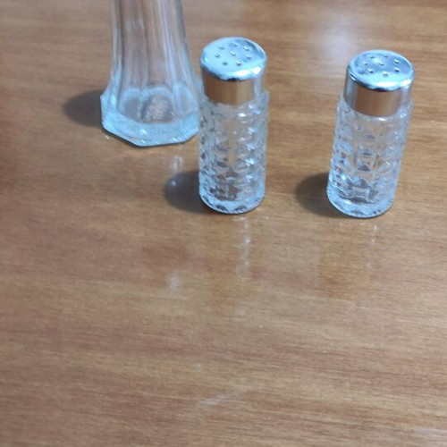 Salt shakers set of three small glass like new