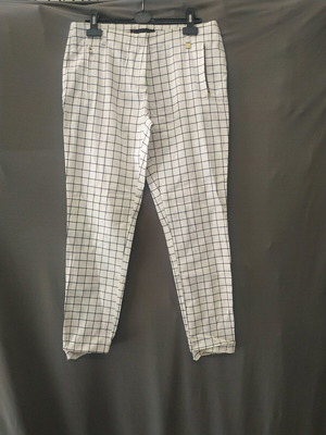 Sfera pants new, summer fabric, size medium, black and white