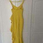 Women's dress new, yellow, size small, elastic fit