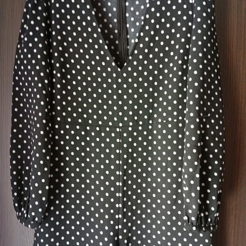 Zara women's jumpsuit like new, black and white