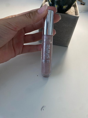 Essence Lipgloss new