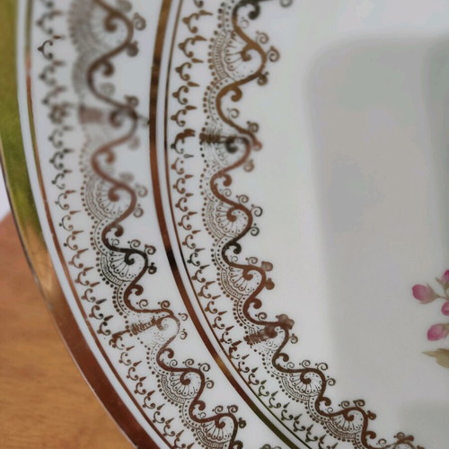 H&C Heinrich porcelain decorative plate used with gold border