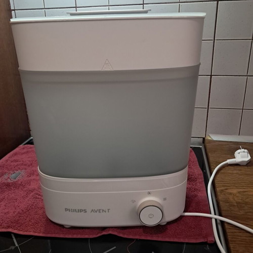Philips Avent Sterilizer and Dryer SCF293/00 like new