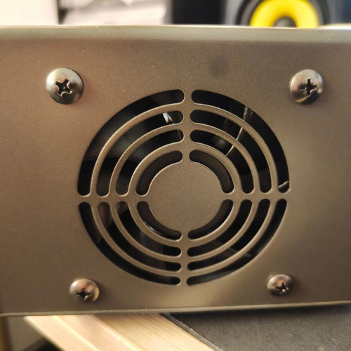 Harley Benton PA-100 Power Attenuator 100W like new, 4Ω/8Ω/16Ω