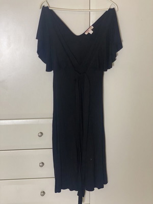Lux USA black elegant dress Small with romantic sleeves and belt