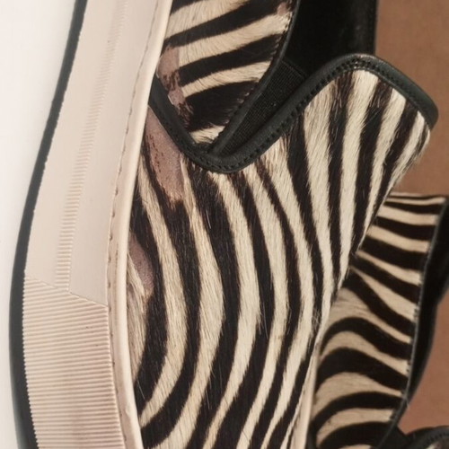 Cricket Zebra women's shoes like new with platform sole