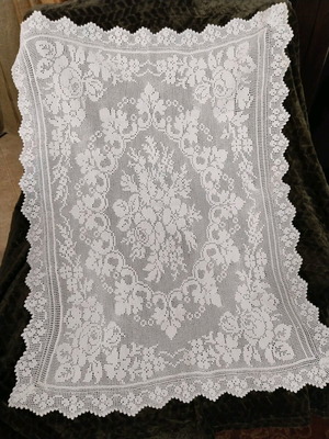 Knitted tablecloth new 1 meter × 83 centimeters