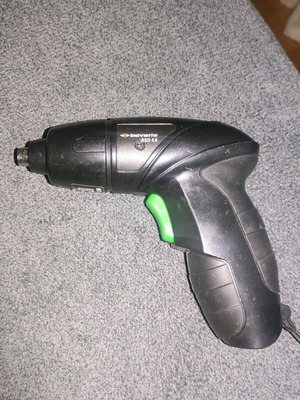 Battery screwdriver used without charger