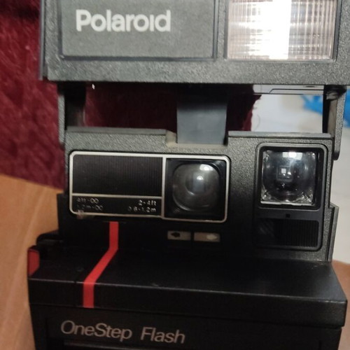 Polaroid OneStep Flash camera like new, vintage collector's item