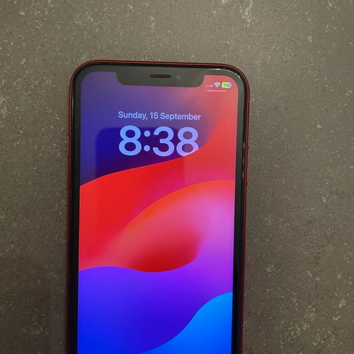 Iphone XR 64GB like new, red with case and pouch