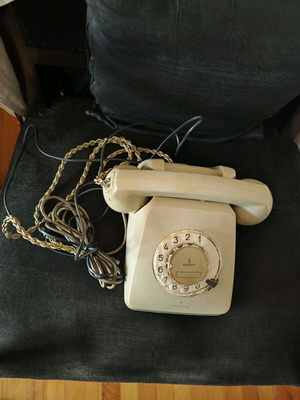 Siemens vintage analog telephone like new