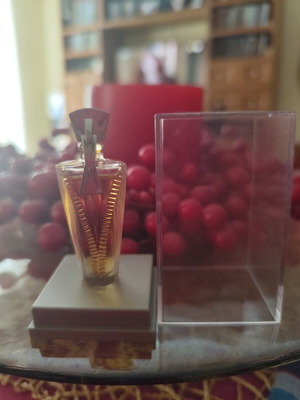 Just Me by Montana mini perfume Eau de Toilette like new 3 ml