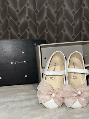Baptism shoes for girl like new